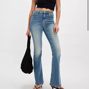 MOTHER The Weekender Fray Jean Size 26